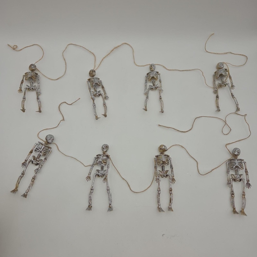 Vintage Scary Mr Bones /Glittered Skeletons 55" Long Garland Halloween Decor